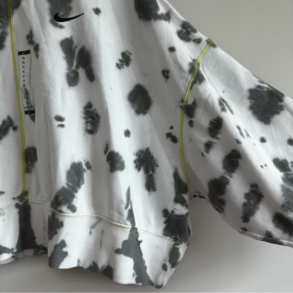 Nike Sportswear Tie Dye Oversize Crop Sweatshirt - Picture 8 of 13